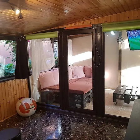 Apartament 3 Dormitoare Cu Terasa Privata *